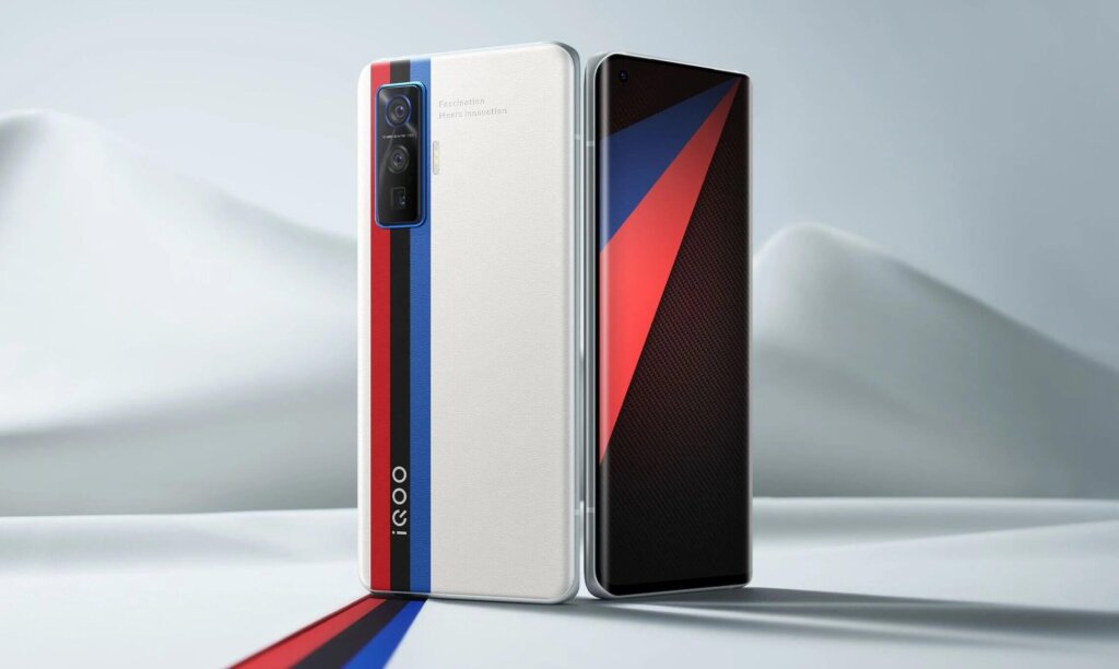 iQOO 5 Pro Запуск iQOO 5, iQOO 5 Pro с быстрой зарядкой 120 Вт, изогнутым дисплеем 120 Гц и тройными камерами 50 МП